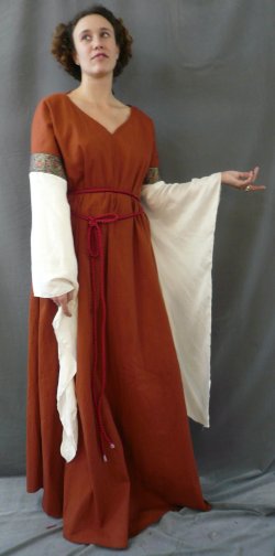 G486:  Sienna 12th Century Gown