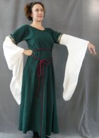 G505: Green 12th century gown