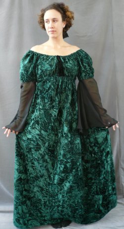 G506: Emerald Green Crushed Velvet