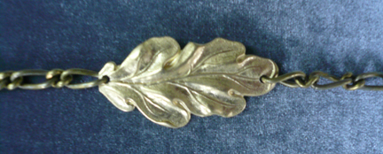 Simple Oak Plaque Belt, Bronze