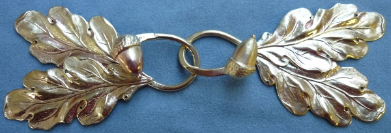 Oak - Double w/ Acorn - J-hook