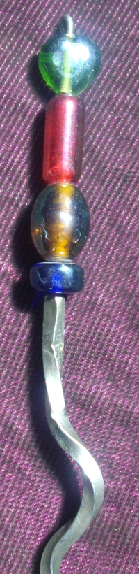 Glass bead hairstick