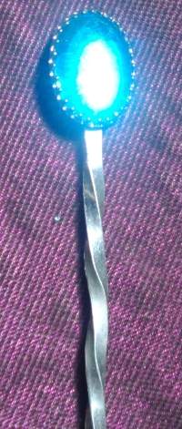 Oval gem hairstick