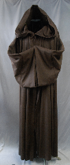 Robe:R269, Robe Style:Anakin Episode III, Robe Color:Brown, Front/Collar:Hooded with Brown cloth-covered hook and eye, Approx. Size:M to XL, Fiber:80% Wool/20% Nylon, Neck:28", Sleeve:37", Chest:70", Length:63", Height:Up to 6' 3", Note:Medium weight with pointed sleeves.<br>Dry Clean only..