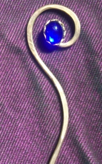 Spiral with stone hairstick